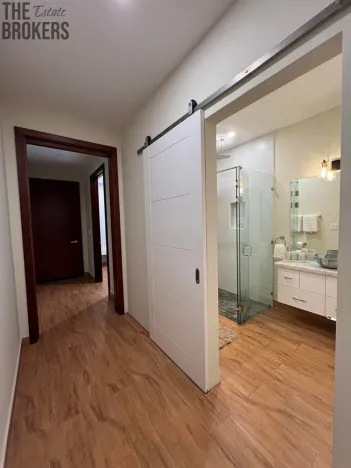 Prodej bytu 3+1, Coxen Hole, Roatán, Honduras, 139 m2