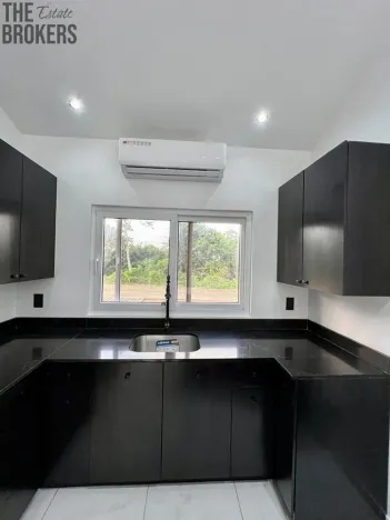 Prodej rodinného domu, Coxen Hole, Roatán, Honduras, 90 m2