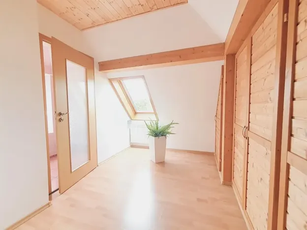 Prodej rodinného domu, Hora Svatého Šebestiána, 250 m2