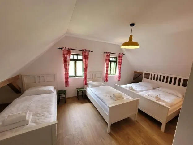 Prodej chaty, Mírová pod Kozákovem - Sekerkovy Loučky, 100 m2