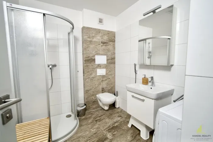 Prodej ubytování, Hlohovec, K zámečku, 144 m2