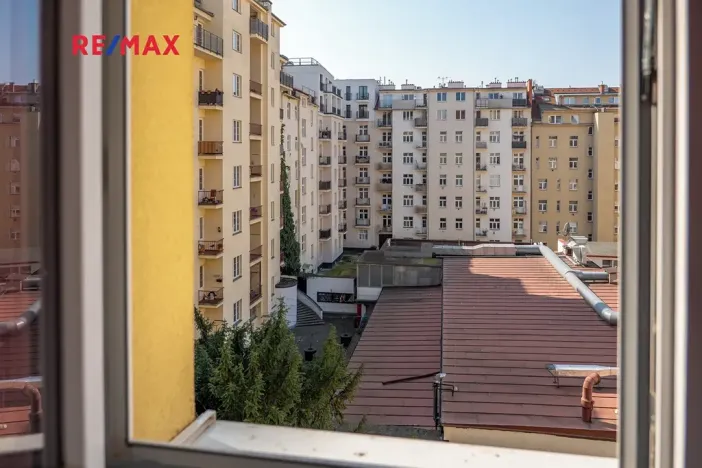 Prodej bytu 3+1, Praha - Žižkov, Buchovcova, 61 m2