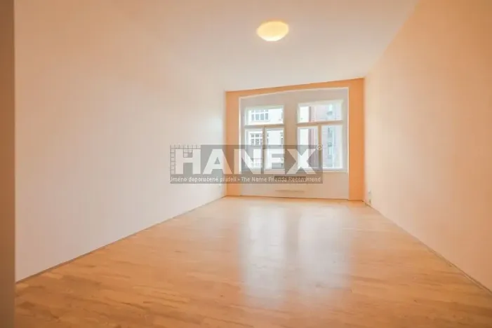 Pronájem bytu 1+kk, Praha - Smíchov, Viktora Huga, 38 m2