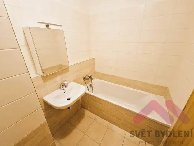 Pronájem bytu 2+kk, Praha - Čakovice, Tryskovická, 65 m2