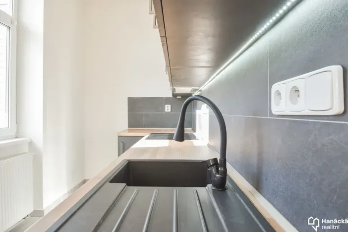 Pronájem bytu 3+kk, Olomouc, Jeremenkova, 48 m2