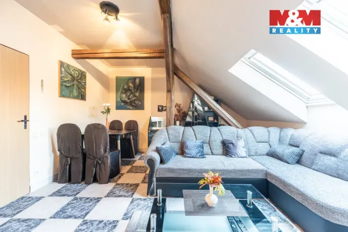 Prodej bytu 2+kk, Uherské Hradiště, Tř. Maršála Malinovského, 53 m2