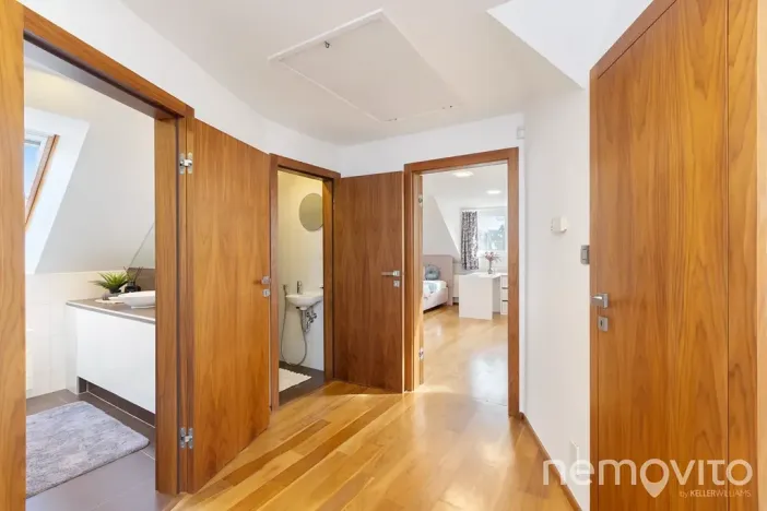 Prodej rodinného domu, Jesenice, Zvonková, 230 m2