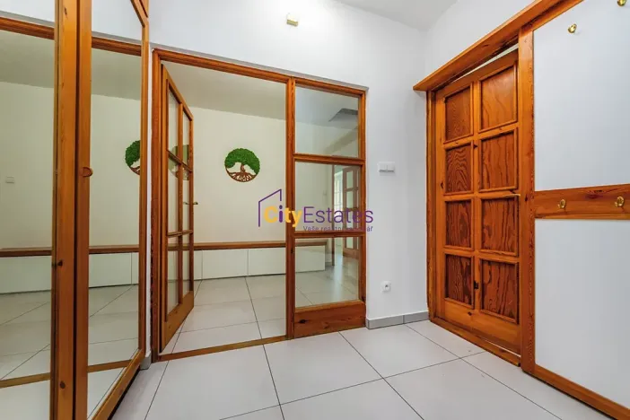 Pronájem rodinného domu, Praha - Šeberov, Zadní, 212 m2