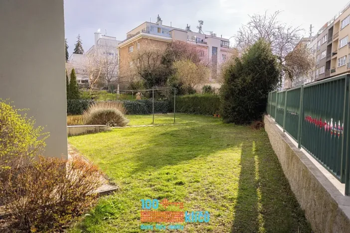 Pronájem bytu 2+1, Praha - Střešovice, Na Hubálce, 35 m2