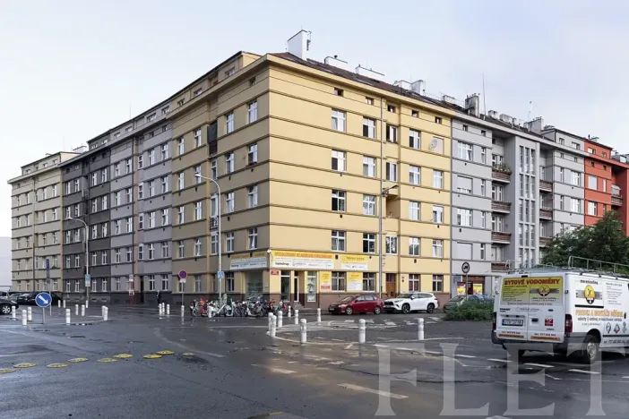 Prodej bytu 2+kk, Praha - Holešovice, U vody, 45 m2