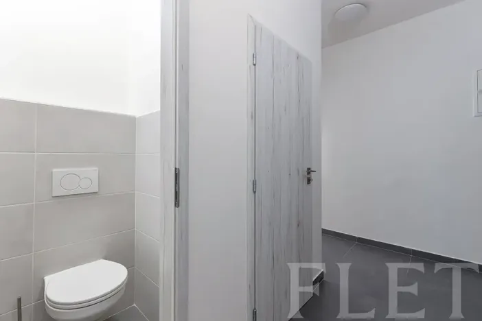 Prodej bytu 1+1, Praha - Holešovice, Dělnická, 55 m2