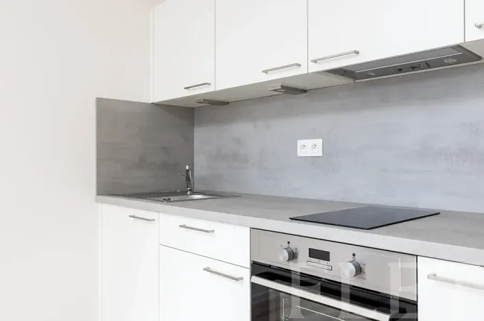 Pronájem bytu 1+kk, Praha - Hloubětín, Kolbenova, 35 m2