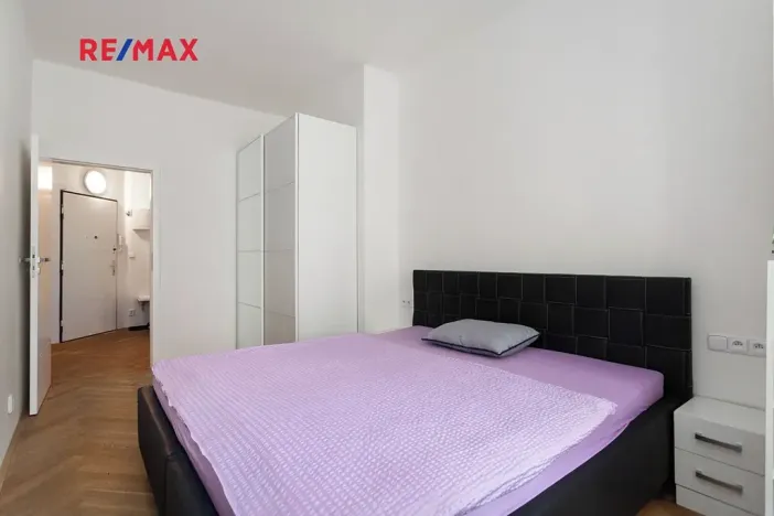 Pronájem bytu 2+kk, Praha - Nusle, Petra Rezka, 47 m2