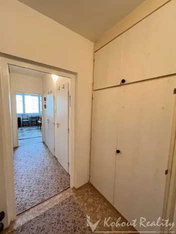 Pronájem bytu 1+kk, Praha - Malešice, Počernická, 28 m2