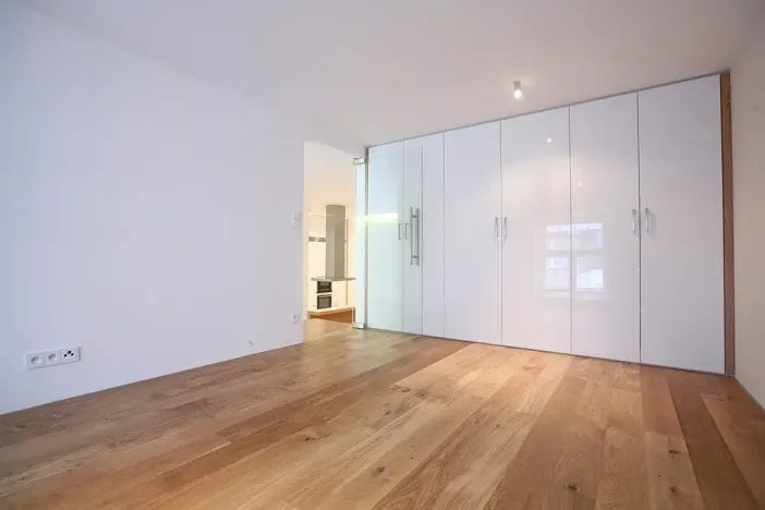 Pronájem bytu 3+kk, Praha - Vinohrady, Laubova, 98 m2