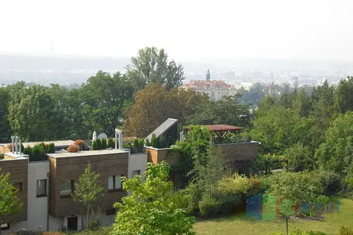 Pronájem bytu 2+kk, Praha - Libeň, Nad Okrouhlíkem, 60 m2