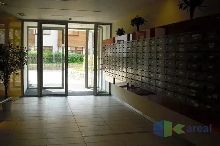 Pronájem bytu 2+kk, Praha - Libeň, Nad Okrouhlíkem, 60 m2