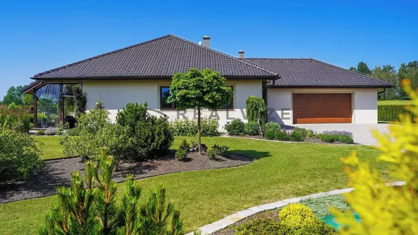 Prodej rodinného domu, Borovany, 237 m2