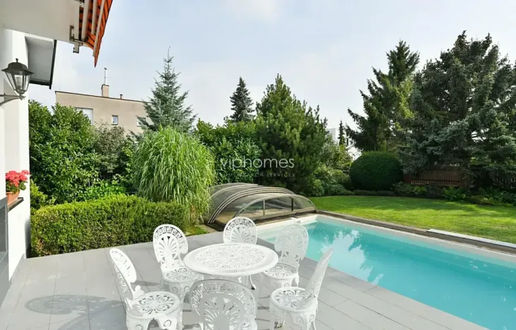 Pronájem vily, Praha - Suchdol, Havraní, 220 m2