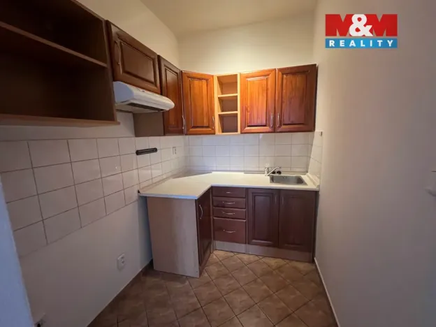 Pronájem bytu 1+kk, Strakonice - Strakonice I, Palackého náměstí, 42 m2