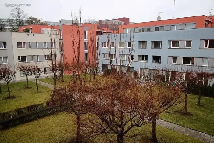 Dražba bytu 2+kk, Praha - Prosek, Nad šestikopy, 53 m2