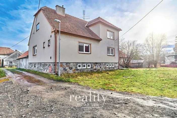 Prodej rodinného domu, Březník, 261 m2