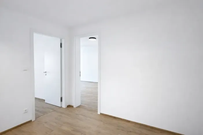 Pronájem bytu 2+kk, Praha - Hloubětín, Poděbradská, 67 m2