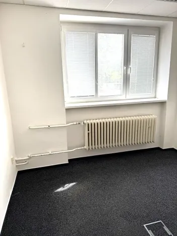 Pronájem kanceláře, Praha - Žižkov, U zásobní zahrady, 476 m2