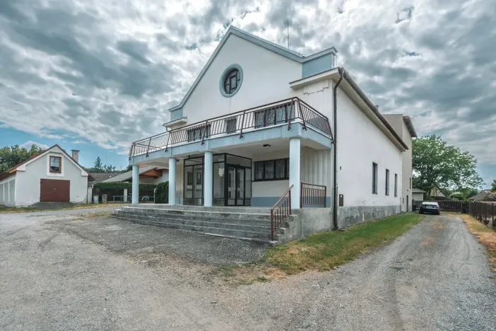 Prodej restaurace, Klamoš, 865 m2