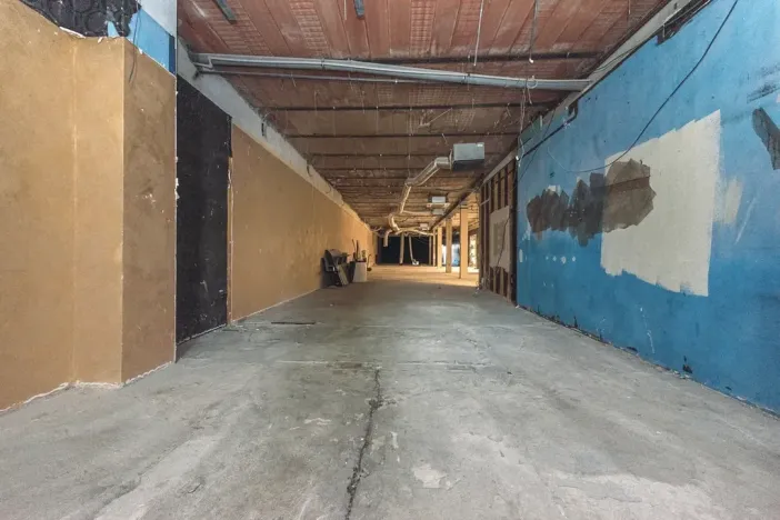 Pronájem obchodního prostoru, Pardubice, třída Míru, 390 m2