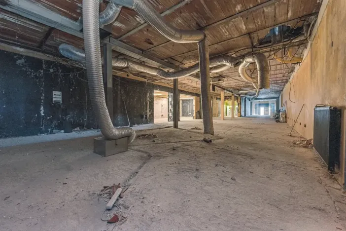 Pronájem obchodního prostoru, Pardubice, třída Míru, 390 m2