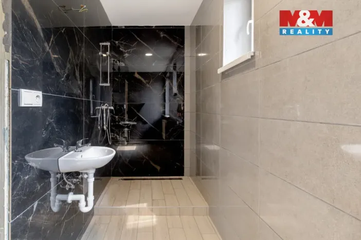 Prodej rodinného domu, Orlová - Poruba, Porubská, 220 m2