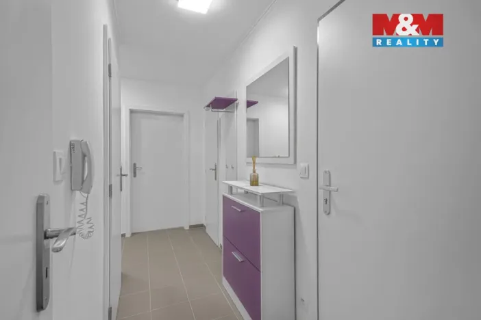 Prodej bytu 2+1, Nehvizdy, Gabčíkova, 50 m2