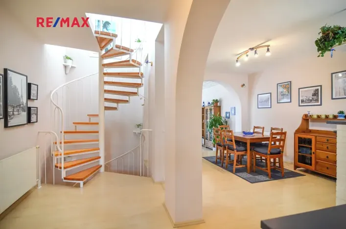 Prodej rodinného domu, Moravský Žižkov, U Sklepů, 187 m2