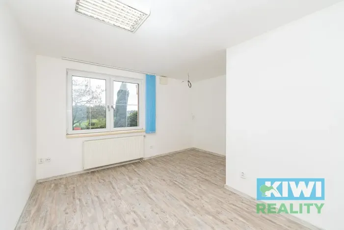 Pronájem kanceláře, Kaňovice, 90 m2