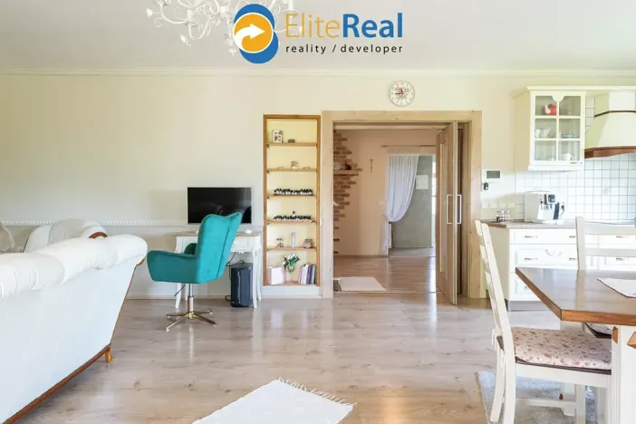 Prodej vícegeneračního domu, Příkazy, 344 m2