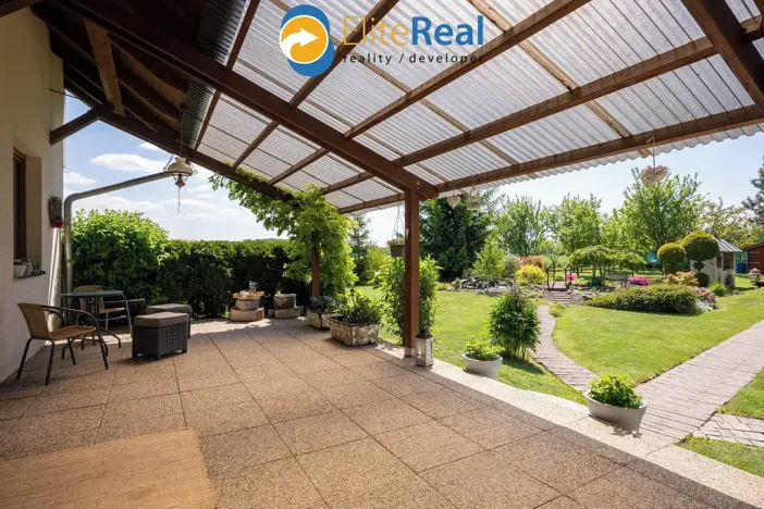 Prodej vícegeneračního domu, Příkazy, 344 m2