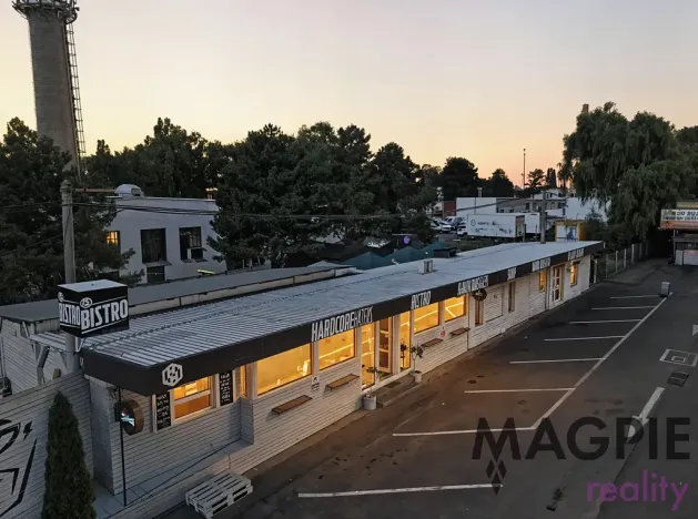 Prodej restaurace, Praha - Uhříněves, Přátelství, 172 m2