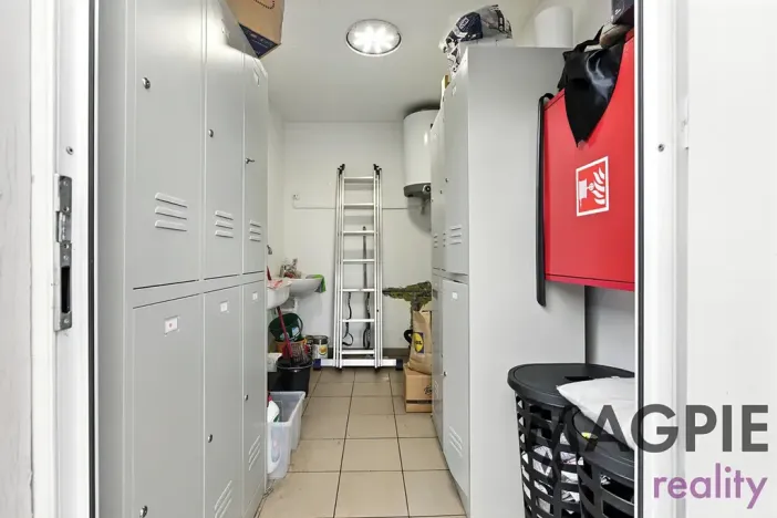 Prodej restaurace, Praha - Uhříněves, Přátelství, 172 m2