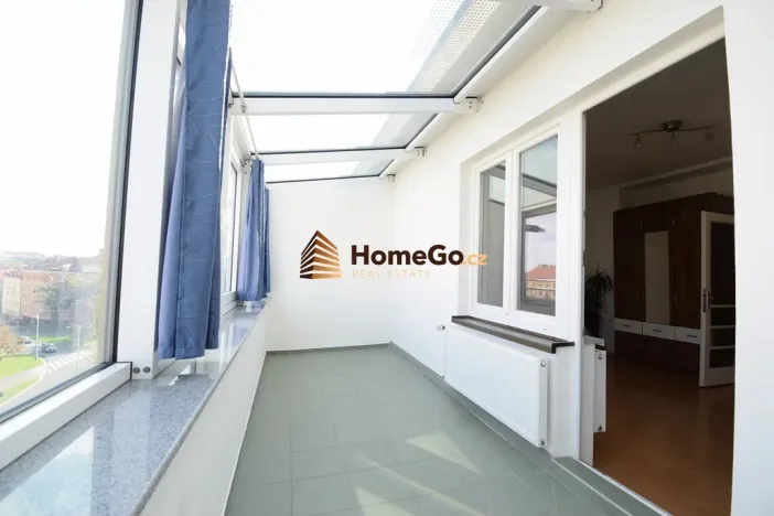 Pronájem bytu 1+kk, Praha - Nusle, U gymnázia, 49 m2