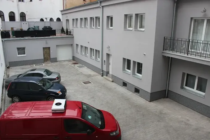 Pronájem kanceláře, Praha - Žižkov, Husitská, 63 m2