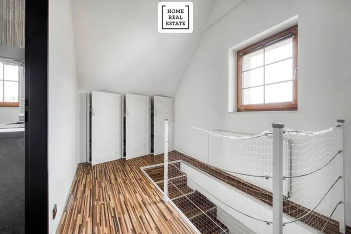 Prodej rodinného domu, Praha - Dolní Měcholupy, U svornosti, 117 m2