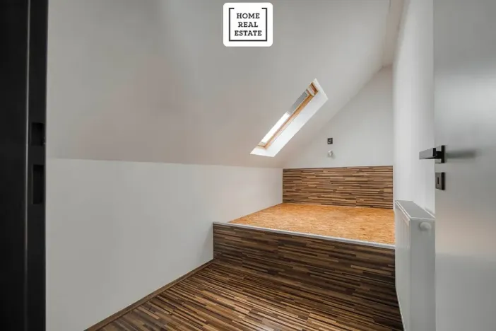 Prodej rodinného domu, Praha - Dolní Měcholupy, U svornosti, 117 m2