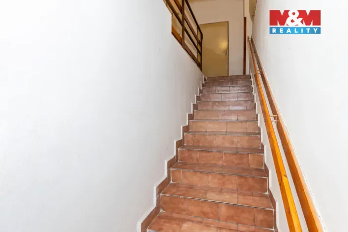 Prodej rodinného domu, Chrast, Náměstí, 200 m2