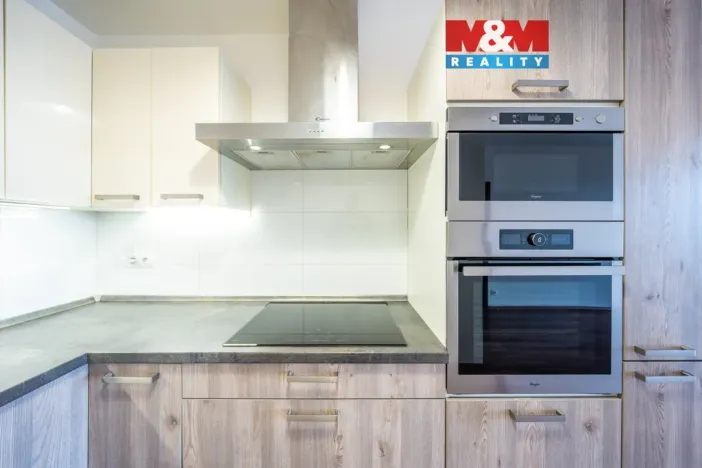 Pronájem bytu 2+kk, Praha - Letňany, Hlučkova, 60 m2