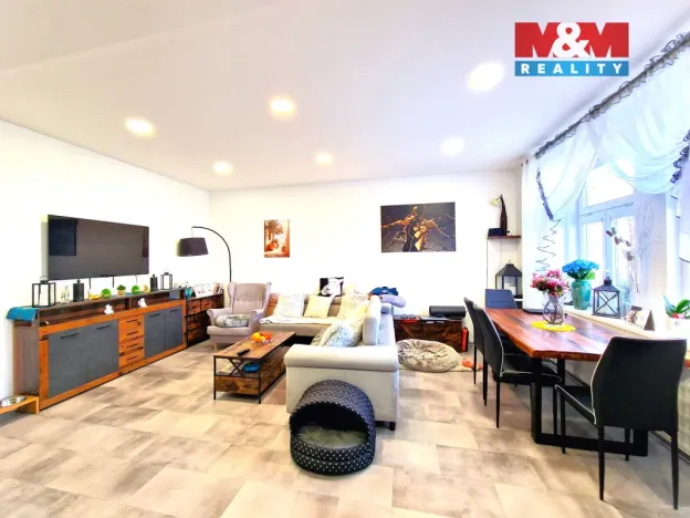 Prodej bytu 2+kk, Opava, náměstí Svaté Trojice, 57 m2