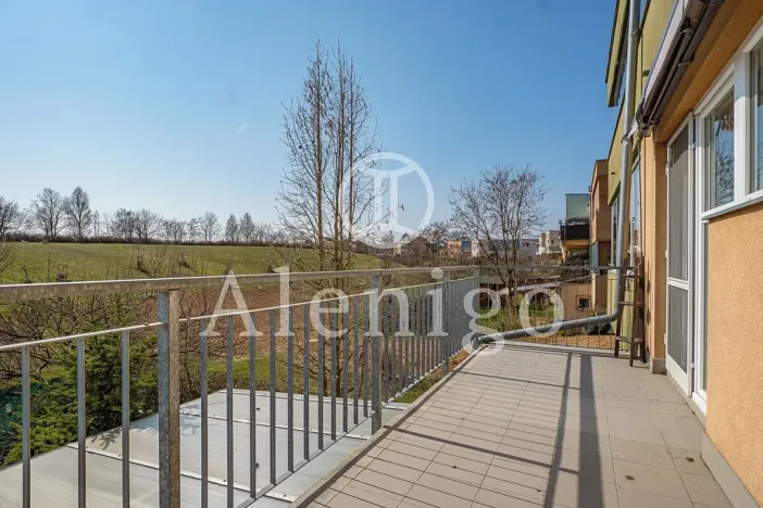 Prodej bytu 3+kk, Horoměřice, Komenského, 72 m2