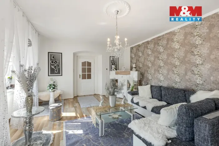 Prodej rodinného domu, Postoloprty, Wolkerova, 230 m2