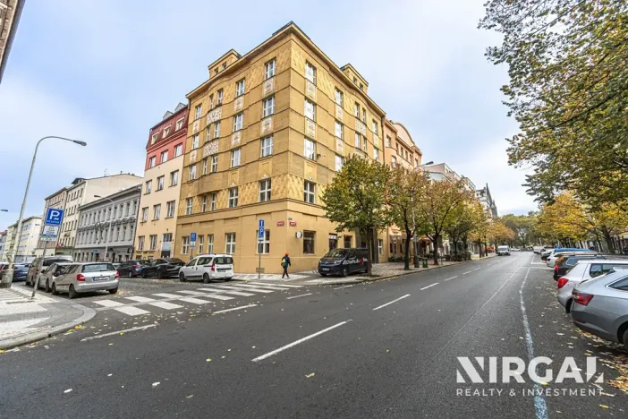 Pronájem restaurace, Praha - Vinohrady, Balbínova, 198 m2