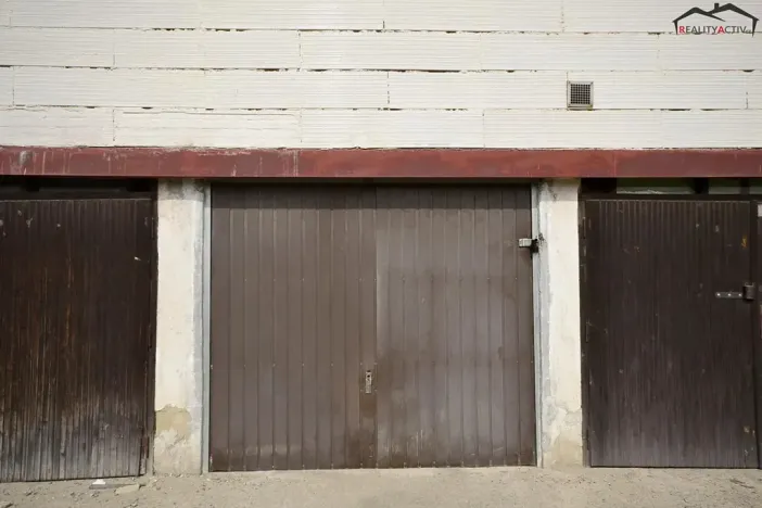 Pronájem garáže, Brno, 17 m2